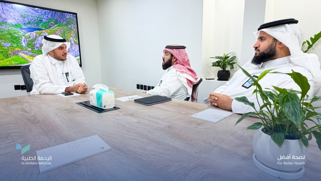 شركة أرامكو السعودية نابورس للحفر – سند تتكفل بإجراء 12 عملية عيون لمستفيدي جمعية الرحمة الطبية